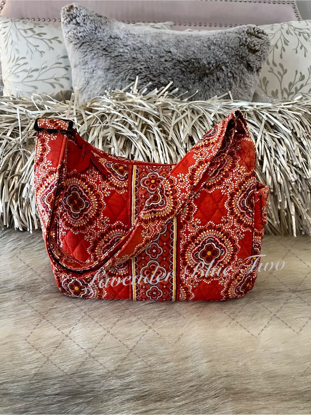 VERA BRADLEY Paprika 2009 On The Go USA Crossbody Orange Commuter Y2K Medallion